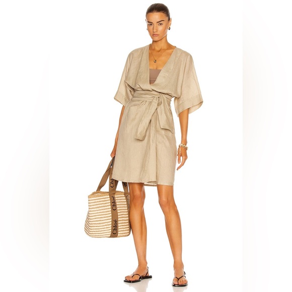LE BUNS Summer Lilly Robe in Sand Beige